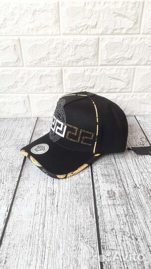Кепка versace