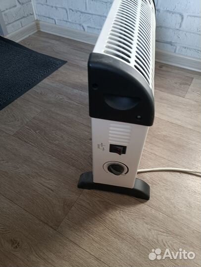 Обогреватель электрический конвекторный