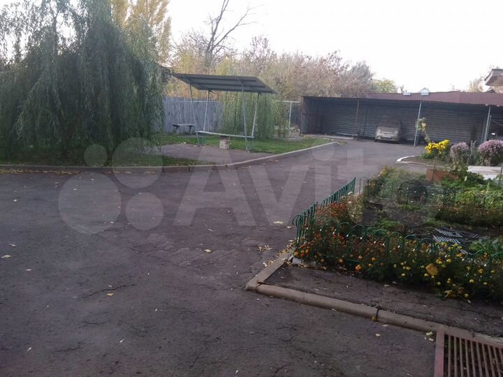 3-к. квартира, 101 м², 2/3 эт.