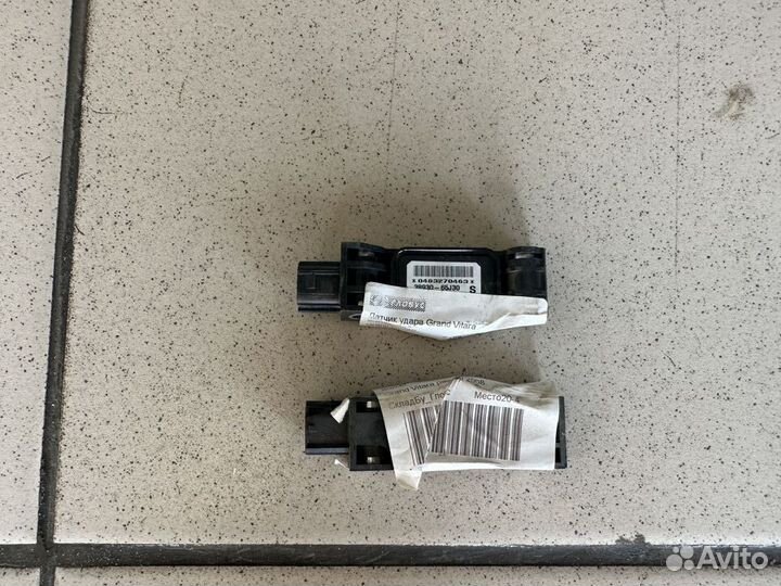 Датчик удара Suzuki Grand Vitara Сузуки