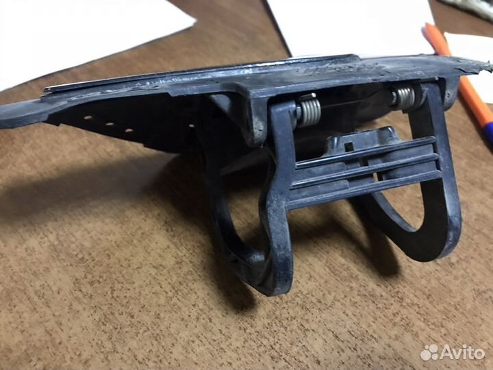 Mercedes e 212 крышка омывателя фар левая