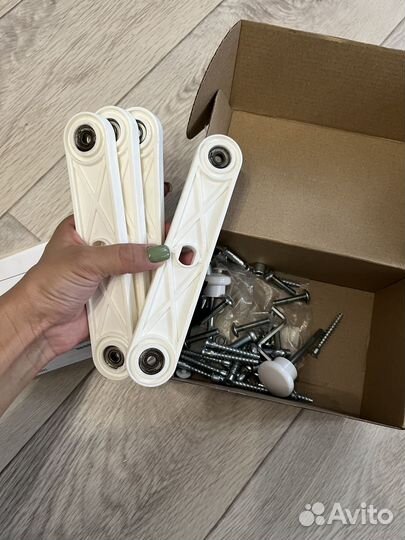 Детская кроватка с маятником круглая