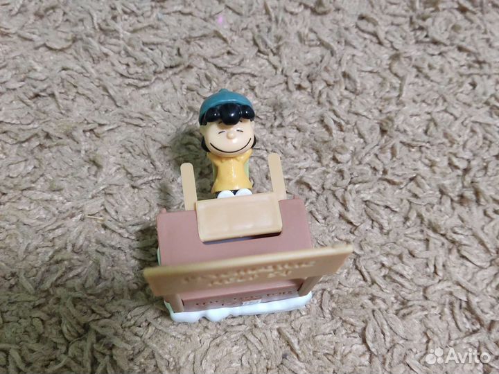 Игрушка снупи