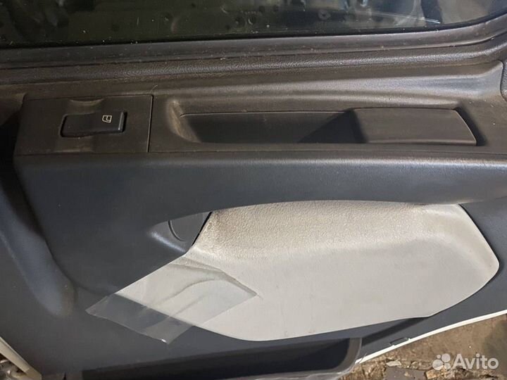 Дверь правая Volvo FL\FLE