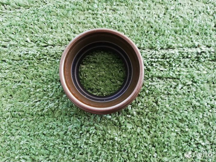 Сальник полуоси переднего моста Jeep