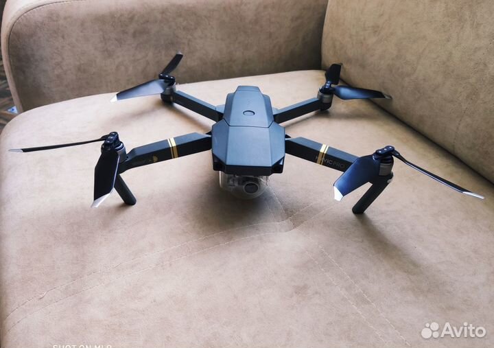 Квадрокоптер DJI Mavic Pro