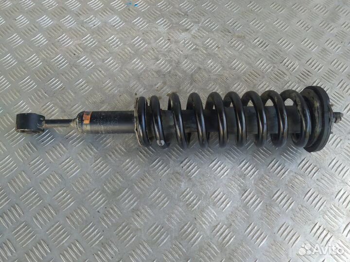 Амортизатор подвески передний правый Toyota Prado