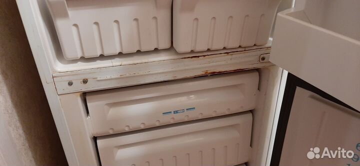 Холодильник stinol