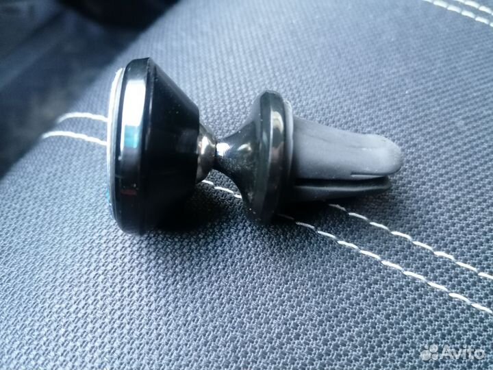 Держатель для телефона магнитный