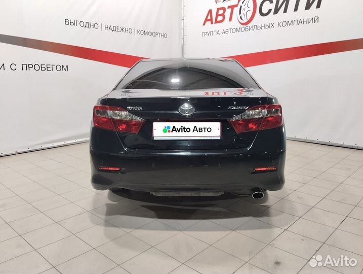 Toyota Camry 2.5 AT, 2013, 216 000 км