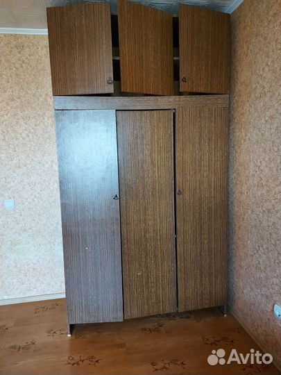 Тумба с зеркалом