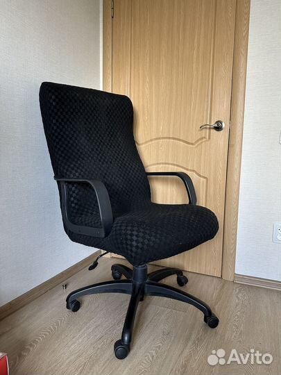 Компьютерное кресло