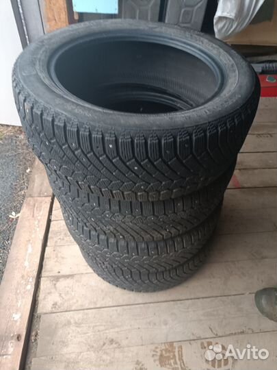 Continental AllSeasonContact 225/55 R17