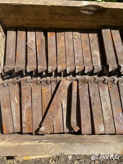 Токарные резцы