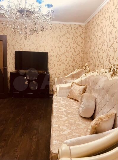 2-к. квартира, 60 м², 8/9 эт.