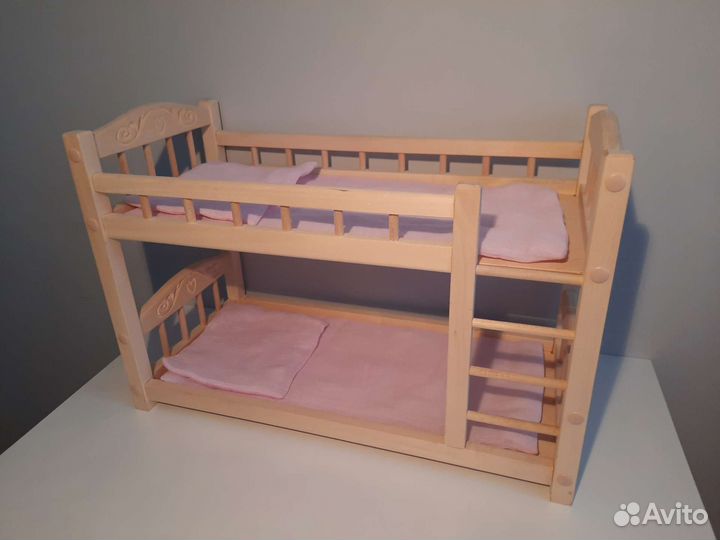 Кроватка для кукол двухъярусная