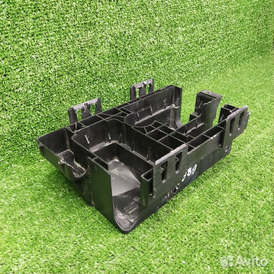 Короб предохранителей Opel Astra J GTC 2012