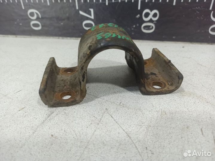 Кронштейн переднего стабилизатора