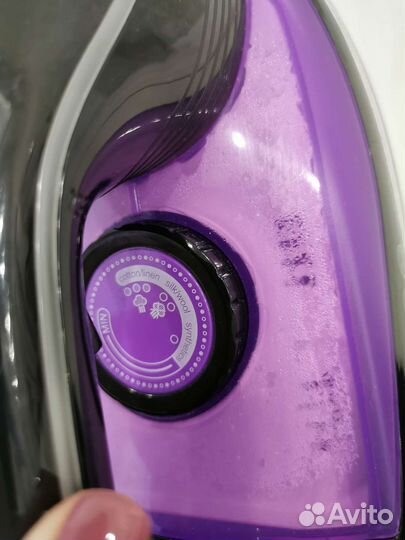 Утюг Redmond RI-C260