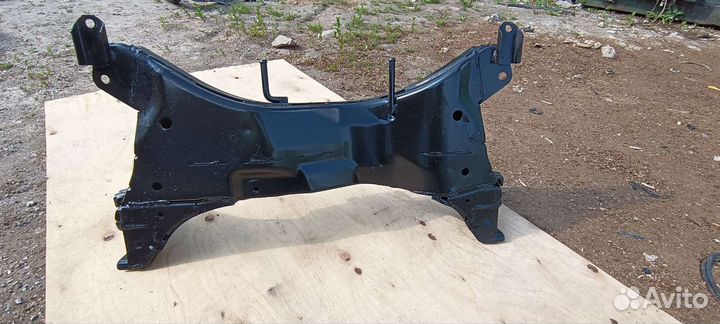 Подрамник Передний на Mitsubishi lancer 9