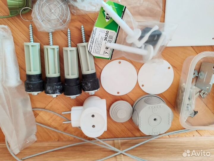 Остатки стройматериалов деталей от ремонта