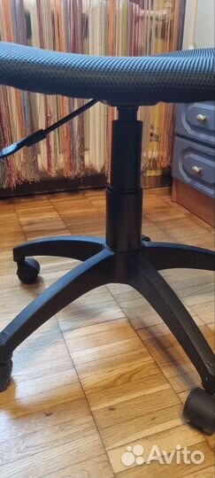 Компьютерное кресло