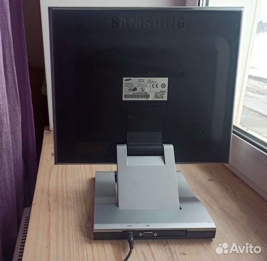 Монитор Samsung SyncMaster 172B
