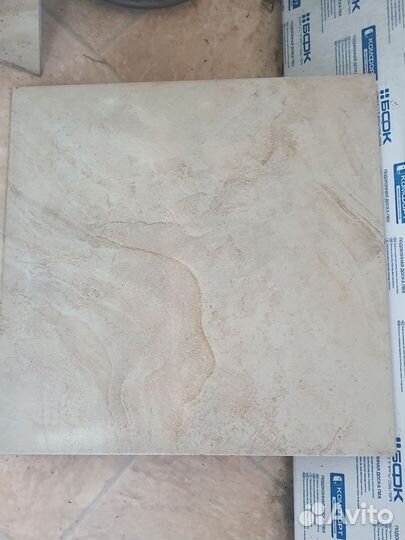 Керамическая плитка напольная б/у