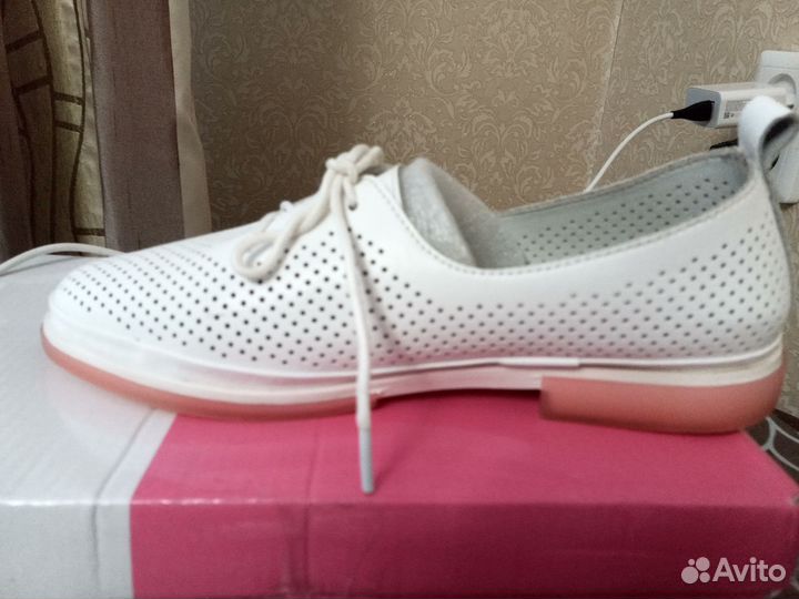 Женские летние кожаные туфли