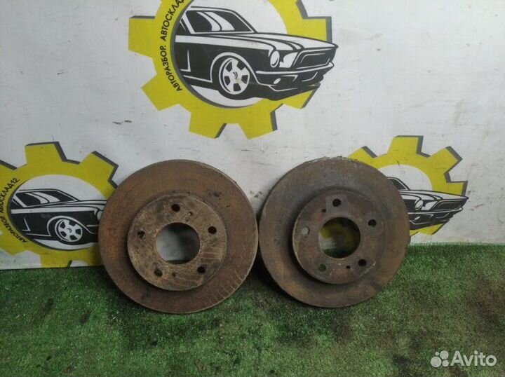 Диск тормозной передний Nissan Serena минивен CD20