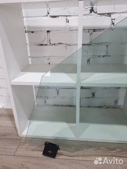 Стекло двери переднее левое Land Rover Range Rover