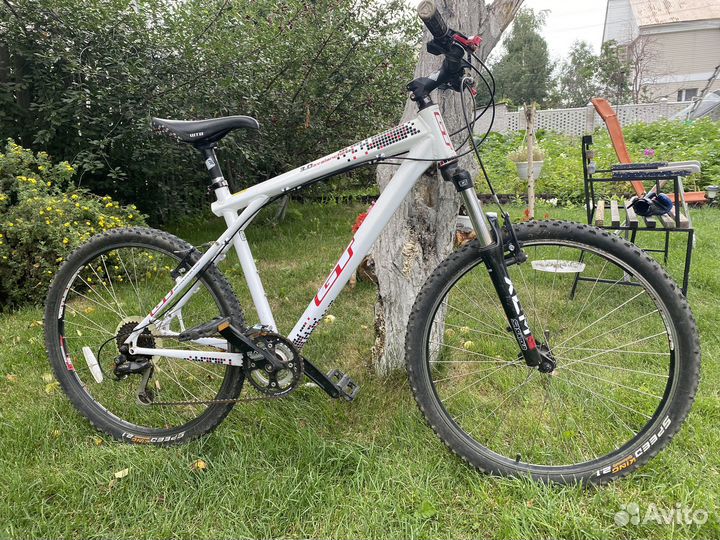 Велосипед GT avalanche 3.0