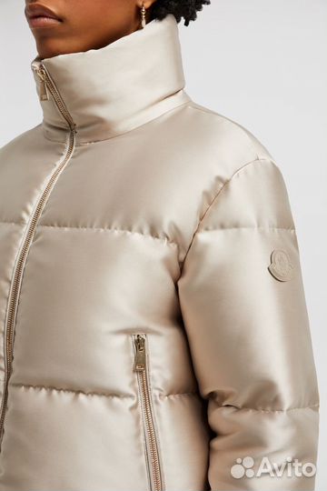 Пуховик moncler