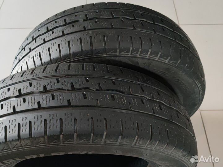 Royal Black Royal Winter Van 195/70 R15C 104R