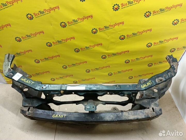 Рамка радиатора Mitsubishi Galant De седан 4G64