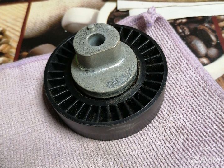 Ролик паразитный обводной BMW