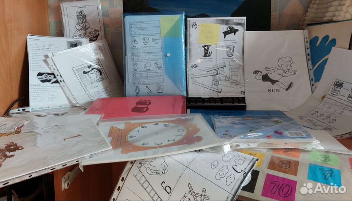 На брони. Учебники (английский) и тетради