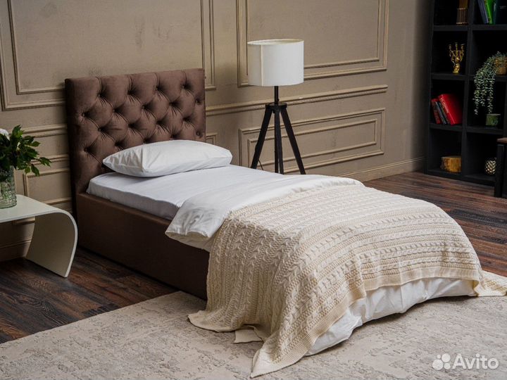 Кровать новая. цена за полный комплект