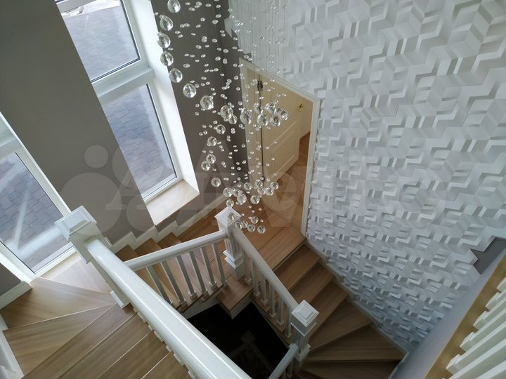 Коттедж 400 м² на участке 5 сот.