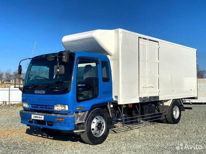 Рефрижератор 46 м³ Isuzu Forward (F-Series), 2002