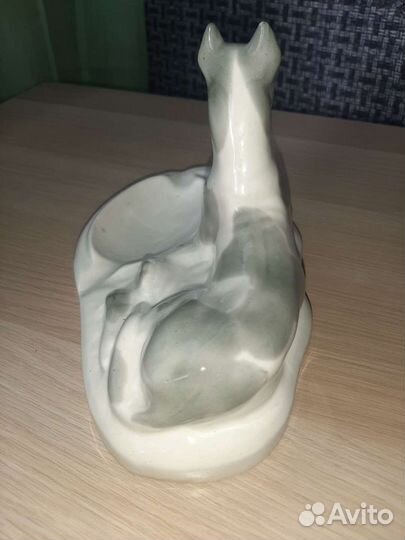 Статуэтка пепельница Дог