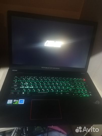 Крутой Asus Rog i7 1050Ti 17.3