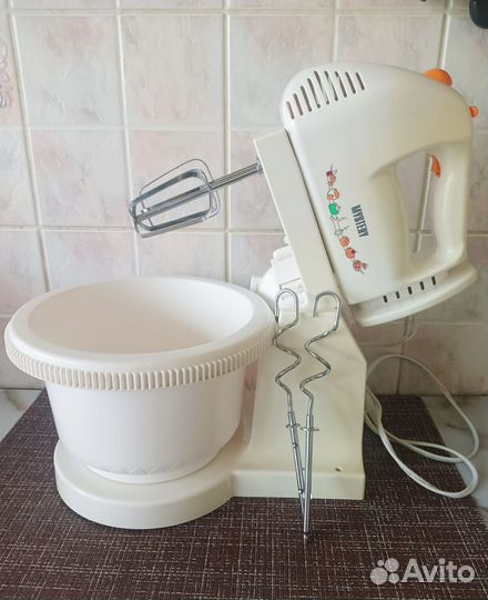Миксер с чашей