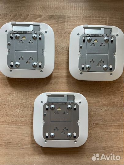 Точка доступа Cisco AIR-AP1042N-R-K9 / AIR-AP1142N