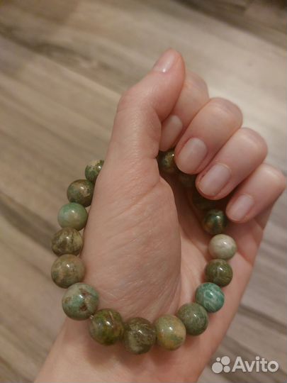 Браслет из натуральной зеленой яшмы