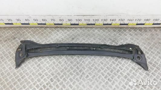 Накладка декоративная (жабо, дождевик) opel astra