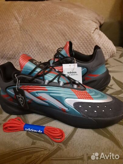 Adidas Ozelia Marvel (US 13)