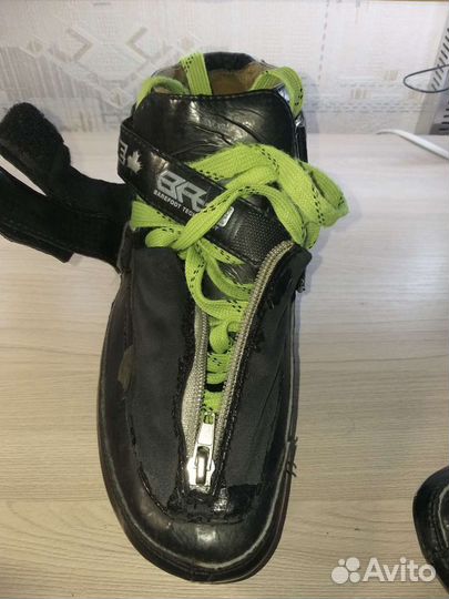 Ботинки для шорт-трека