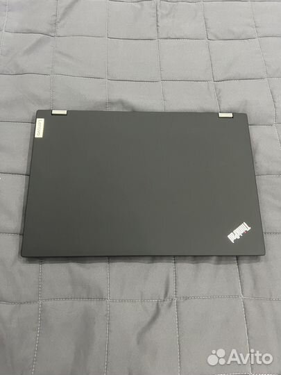 Lenovo thinkpad P15 G2 2022 i5 T1000 2022