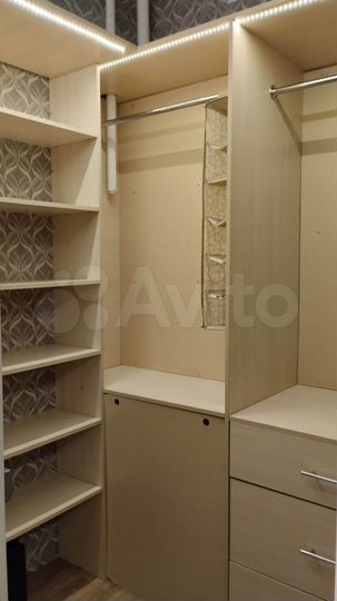 3-к. квартира, 72 м², 9/9 эт.